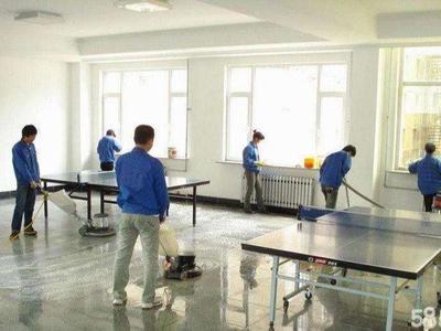 萬潔居家政日常保潔、擦玻璃、家電清洗、甲醛治理、地毯清洗、沙發(fā)清洗、開荒保潔、外墻清洗、商場開荒保潔、工程開荒保潔、瓷磚美縫、衣櫥整理、鐘點工等服務